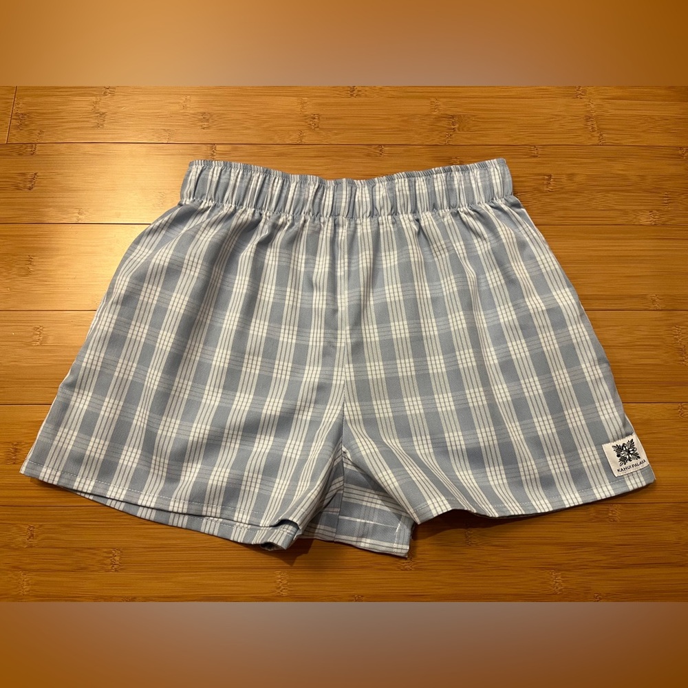 Kahui Palaka Shorts in ōpua, size M